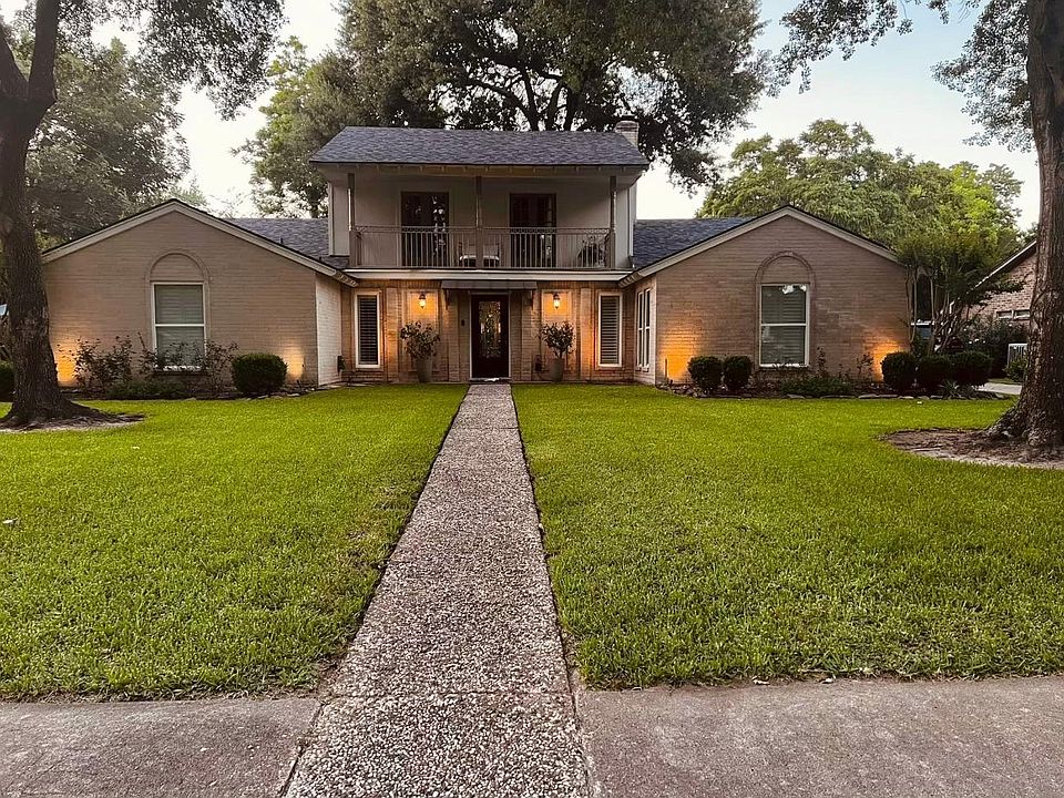 1st image of 15414 Ashburton Dr
