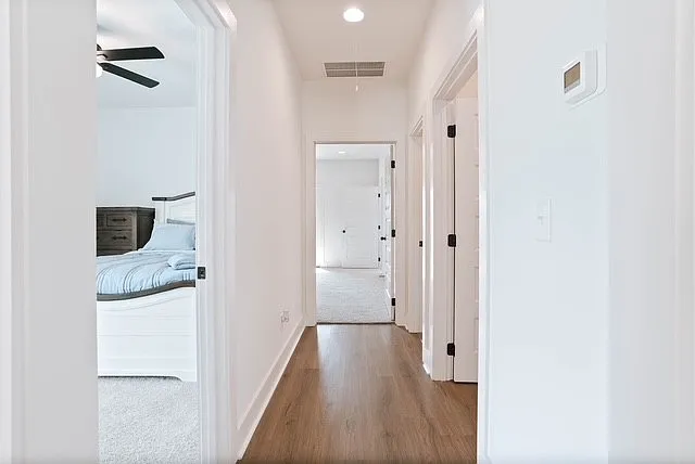 3233 Bradley Ln — Photo 18