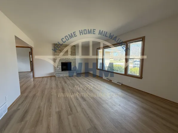 4325 N 142nd St, Brookfield, WI 53005