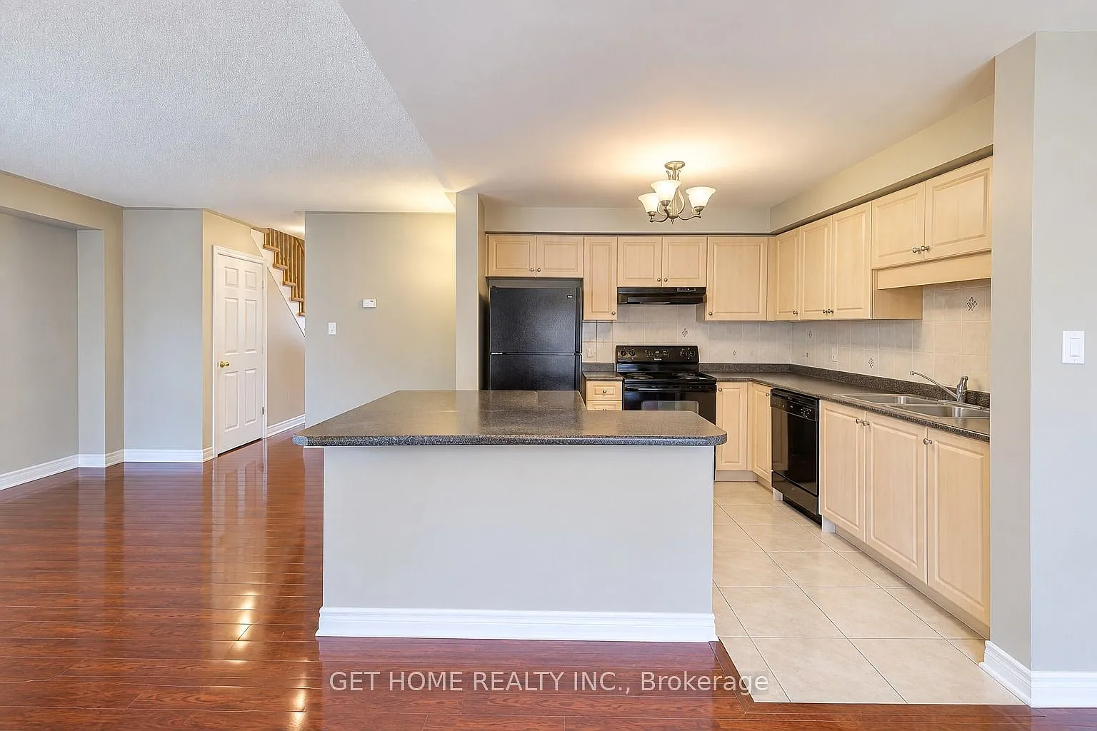 3 bed, $3,100 — Photo 3