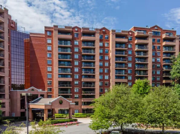 2230 George C Marshall Dr APT 806, Falls Church, VA 22043