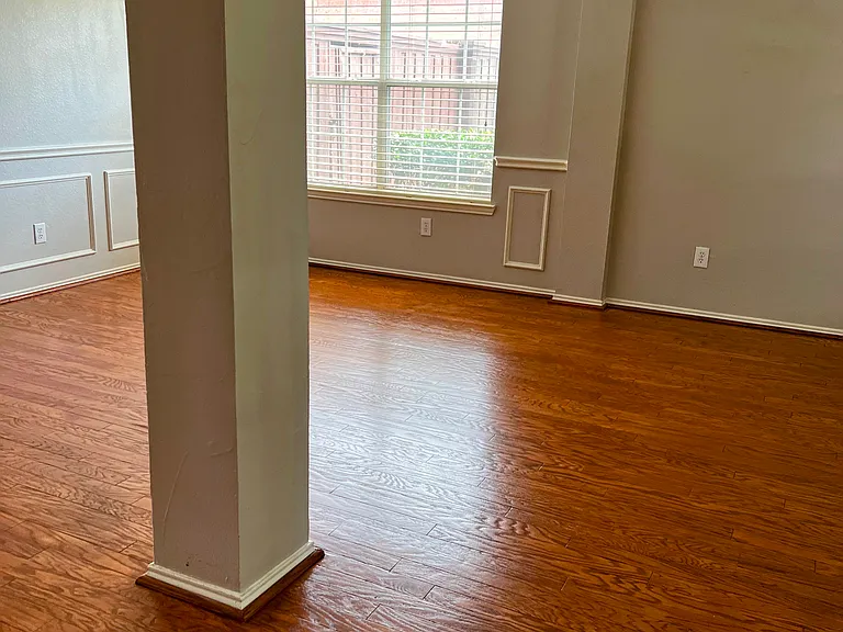 5820 Chatham Ln — Photo 10