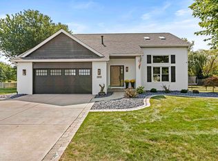 12025 Heron Lake Rd, Saint John, IN 46373