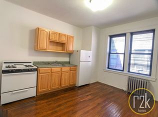 4539 42nd St APT 4C, Sunnyside, NY 11104
