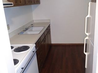 150 E Dekora St #202, Saukville, WI 53080
