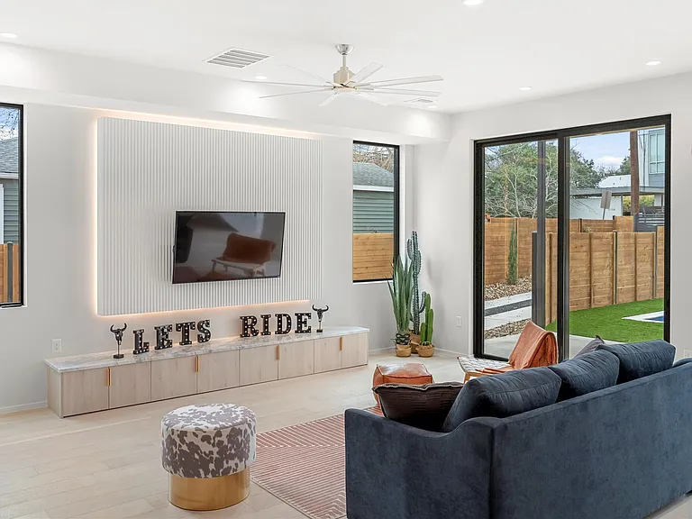 2107 Brackenridge St #A — Photo 10