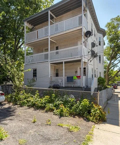 120 Welles Ave #2 — Photo 11