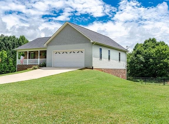 5th image of 2041 Lee Roy Ln