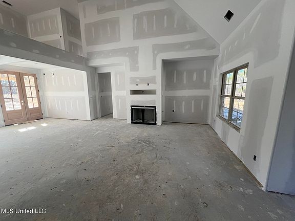 5th image of 11342 Vickis Ln
