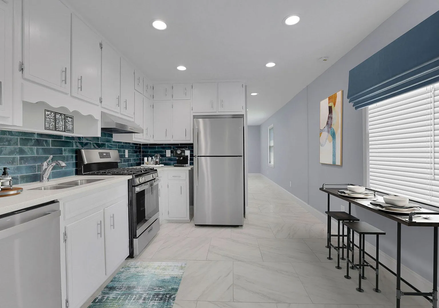 Newly Renovated 3 bedroom / 2 Bathroom Duplex in Conyers — Photo 2