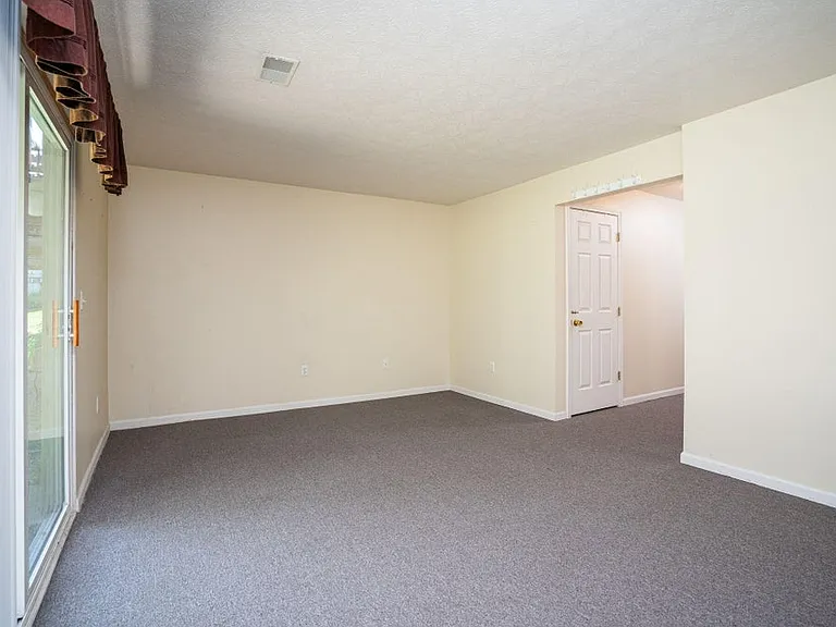 970 Ada Place Dr SE — Photo 18