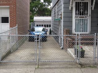 5170 Codwise Pl, Flushing, NY 11373