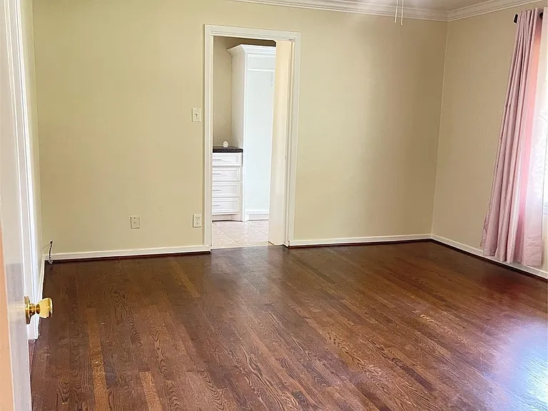 9602 Val Verde St — Photo 24