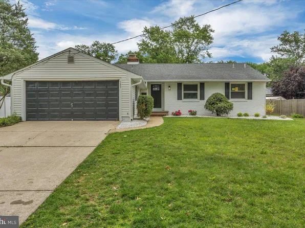 127 Randle Dr, Cherry Hill, NJ 08034