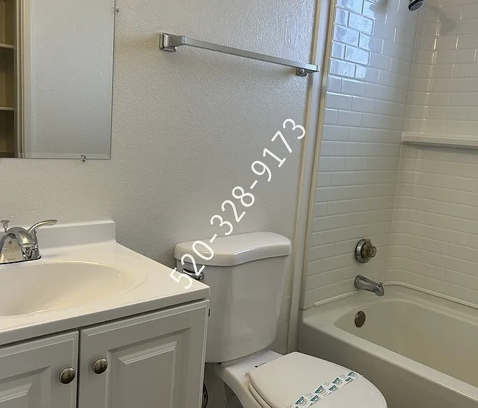 507 E Jacinto St — Photo 14