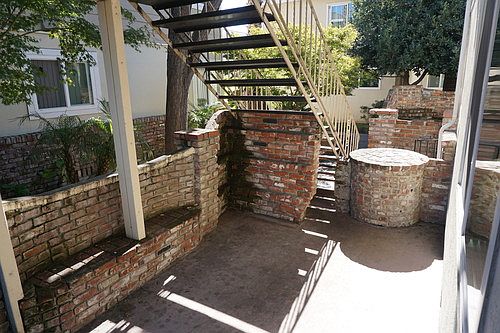 5th image of 435 Encinal Ave APT E