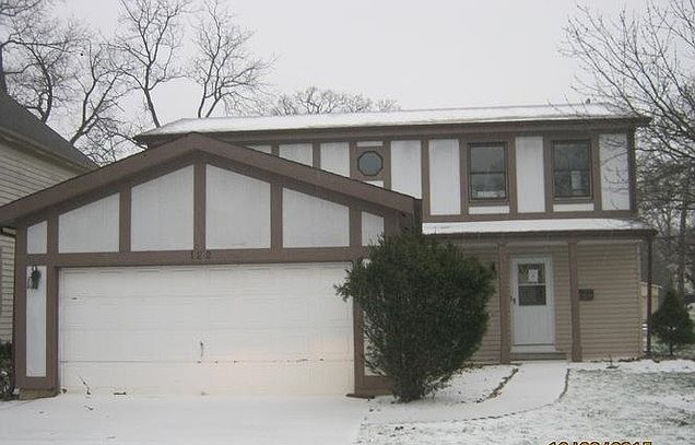 1st image of 122 N Oak Ave