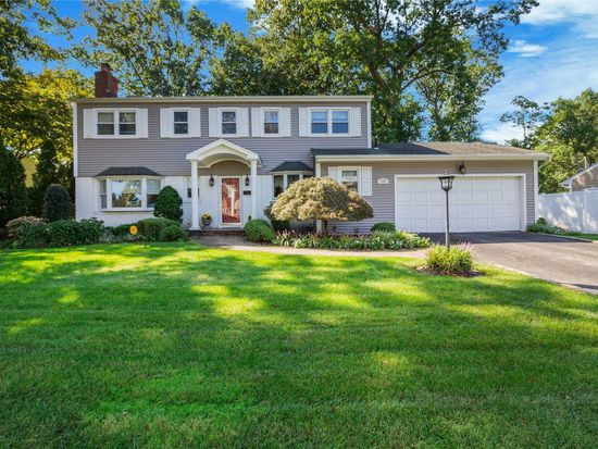 10 Hilltop Ln, Oyster Bay, NY 11771 | Zillow