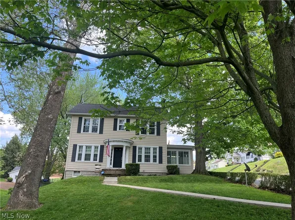 900 N 10th St, Cambridge, OH 43725