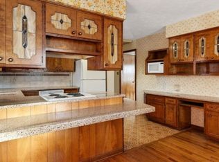 9812 Manderson St, Omaha, NE 68134