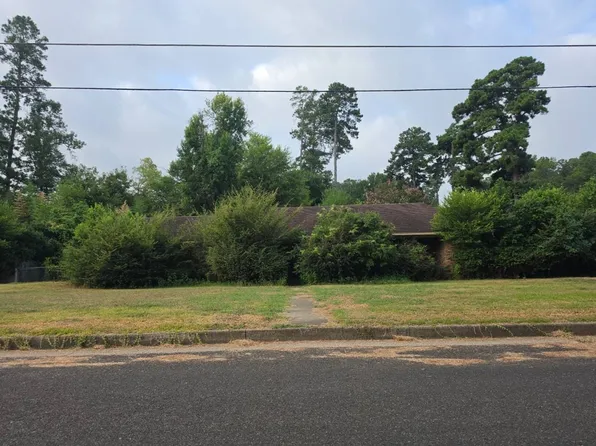 1200 Jonquil Dr, Longview, TX 75601