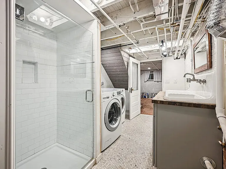 310 Taylor St NW — Photo 25