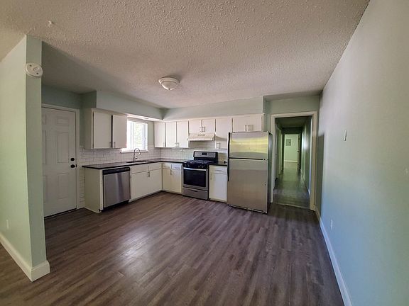 4th image of 1121 E Parker St #2B-1BA-1100SQFT