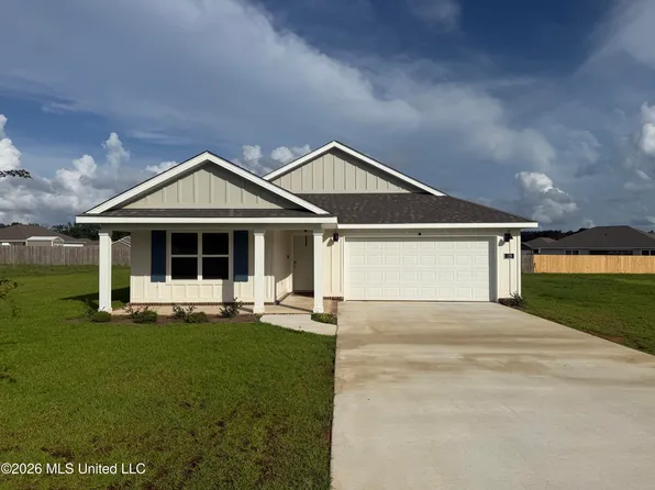 129 Magnolia Farms Dr, Lucedale, MS 39452