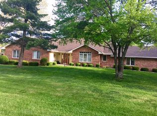 1316 N 1082nd Rd, Lawrence, KS 66046