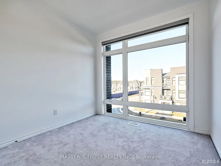 2501 Littlefield Cres — Photo 20