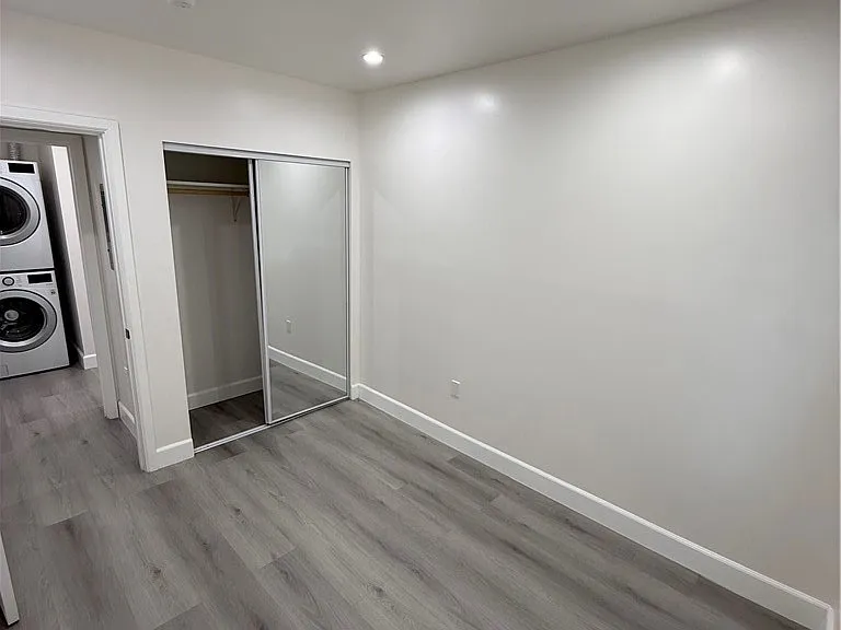9013 Oneida Ave — Photo 14