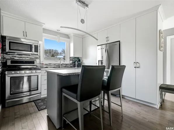 35 Spruceview ROAD, Regina, SK S4R 0E1