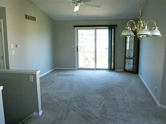 4th image of 638 Wilshire Ct