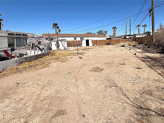 5th image of 2036 College Cir