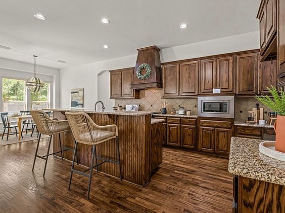 4th image of 5317 Fern Valley Ln