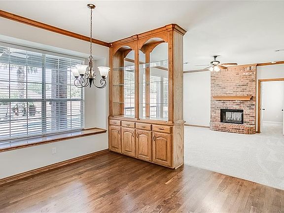 4th image of 3905 Llano Dr