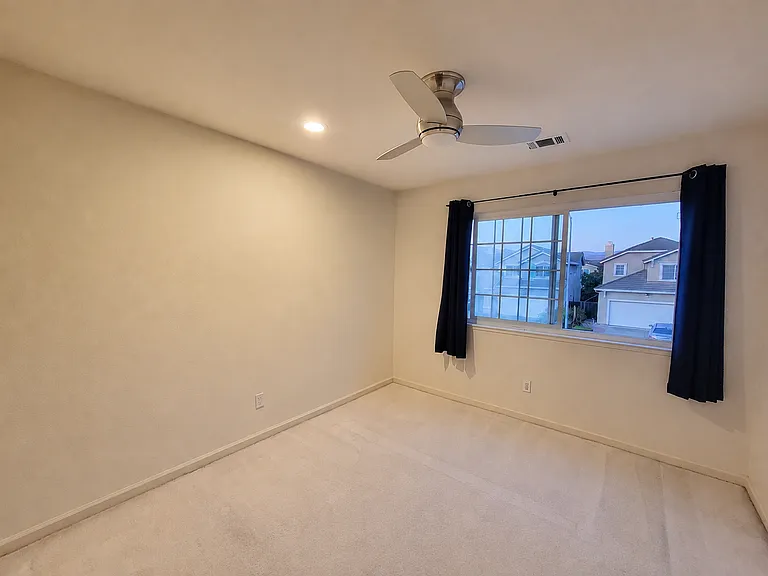 1017 Phoenix Ct — Photo 20
