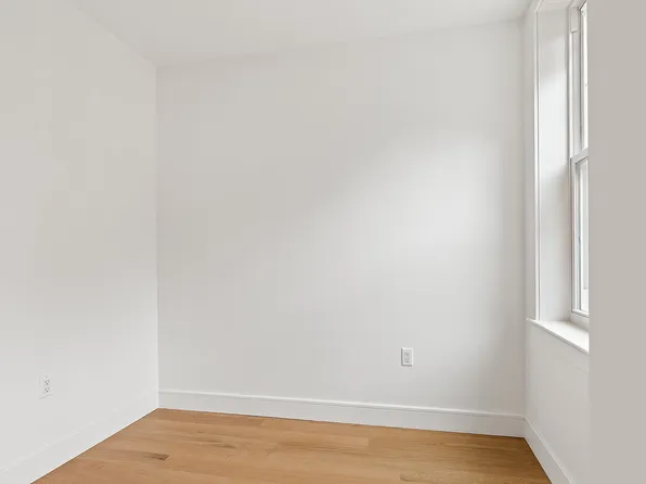 69 Hudson Avenue image 17 of 18