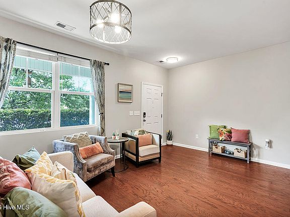 4th image of 5010 Portside Drive