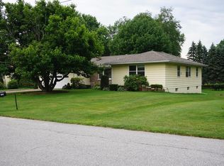 5302 Roslindale Ave, Erie, PA 16509