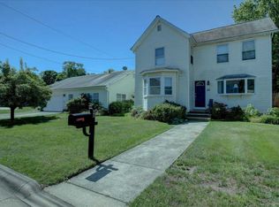 60 Compton St, Belford, NJ 07718