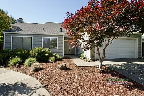 41 Pine Tree Ct Photo 1