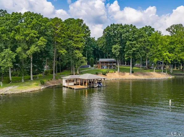 118 Paradise Point, Macon, NC 27551