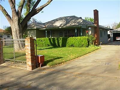 1st image of 3720 Lily St