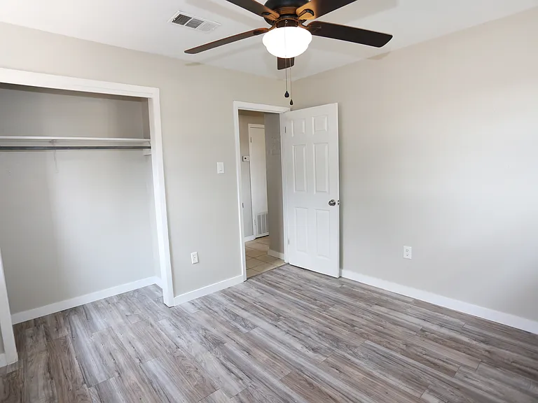 2913 Santa Rosa Ave — Photo 10