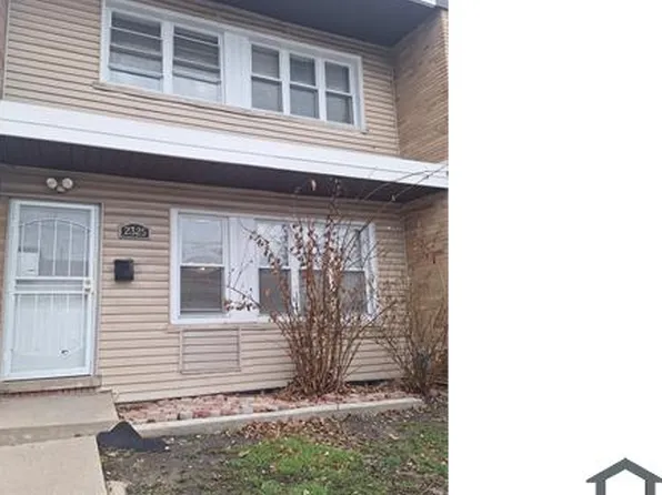 2325 E 100th St, Chicago, IL 60617