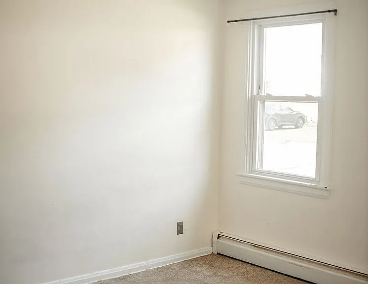 1078 Kelly Dr — Photo 12