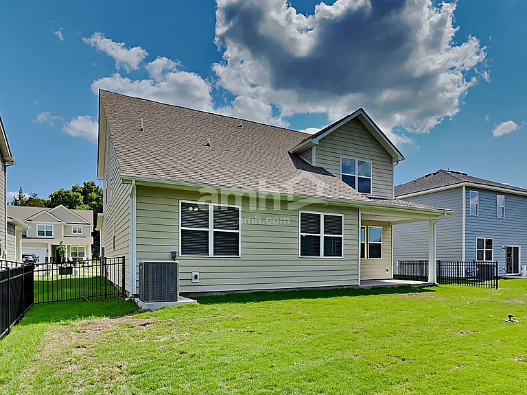 5823 Zurich Rd — Photo 28