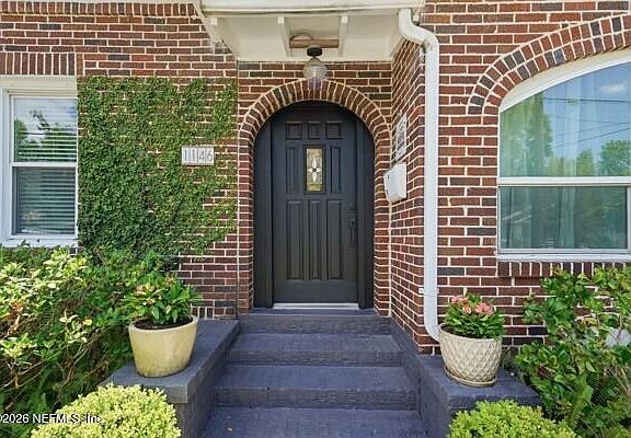 3rd image of 1146 TALBOT Avenue