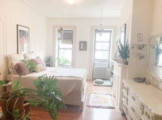 215 Kent St APT 4L, Brooklyn, NY 11222
